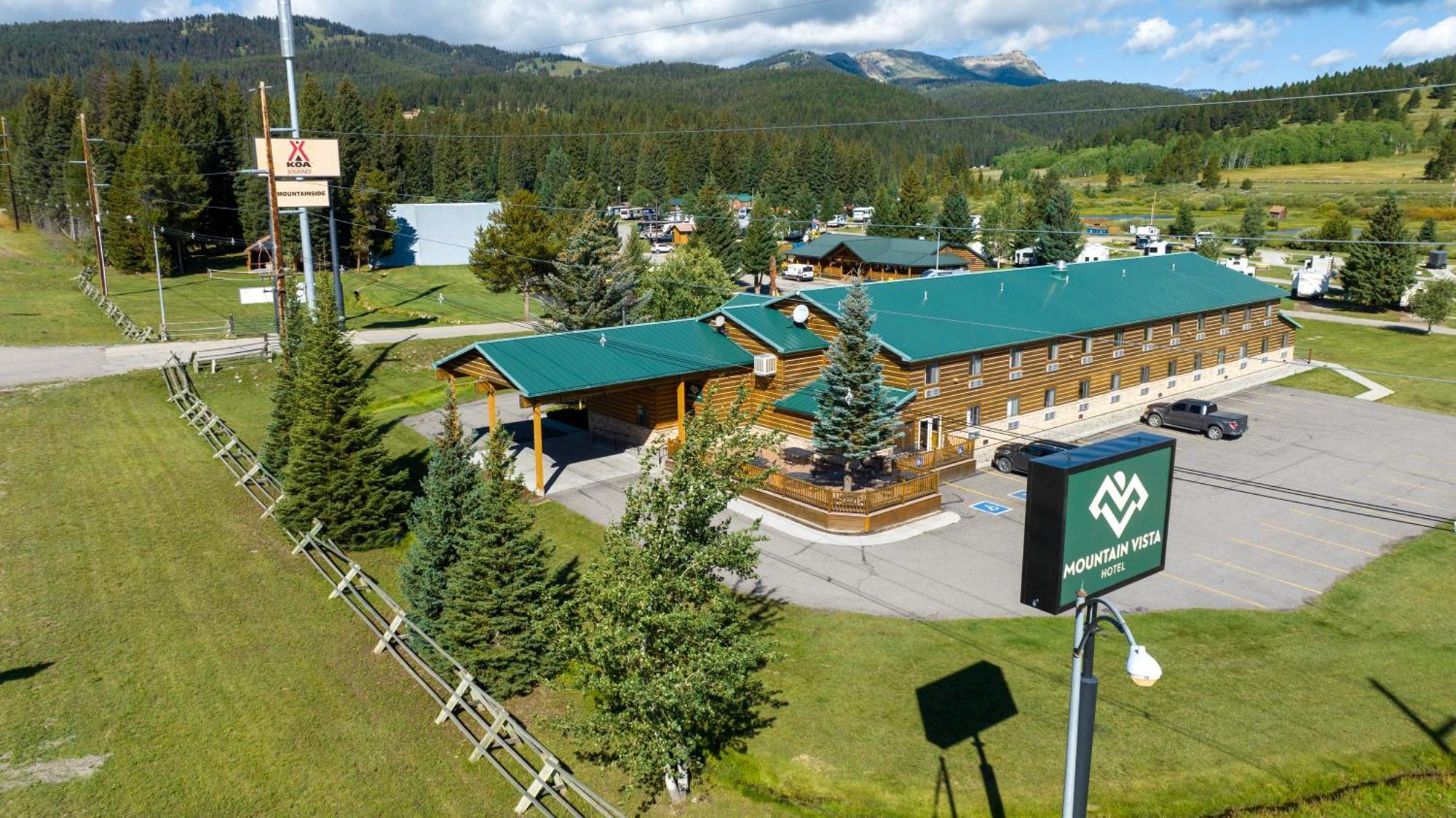 Mountain Vista Hotel Вест-Йеллоустоун Екстер'єр фото